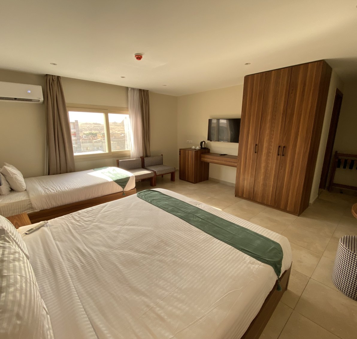 Luma Pyramids Panorama Room