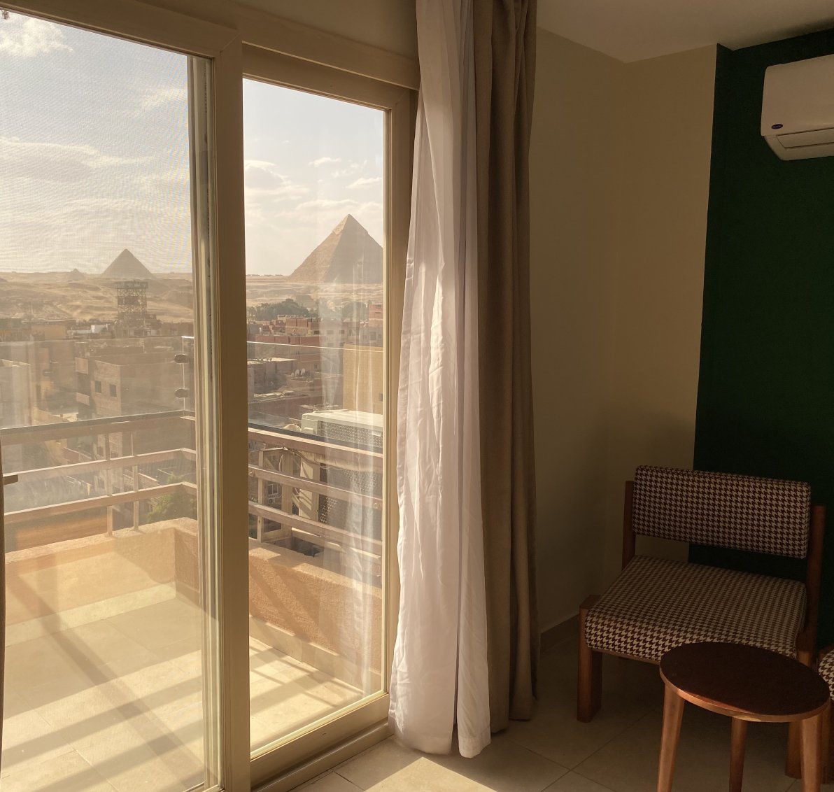 Royal Pyramid open View Room with Balcony - overlooking the Pyramids