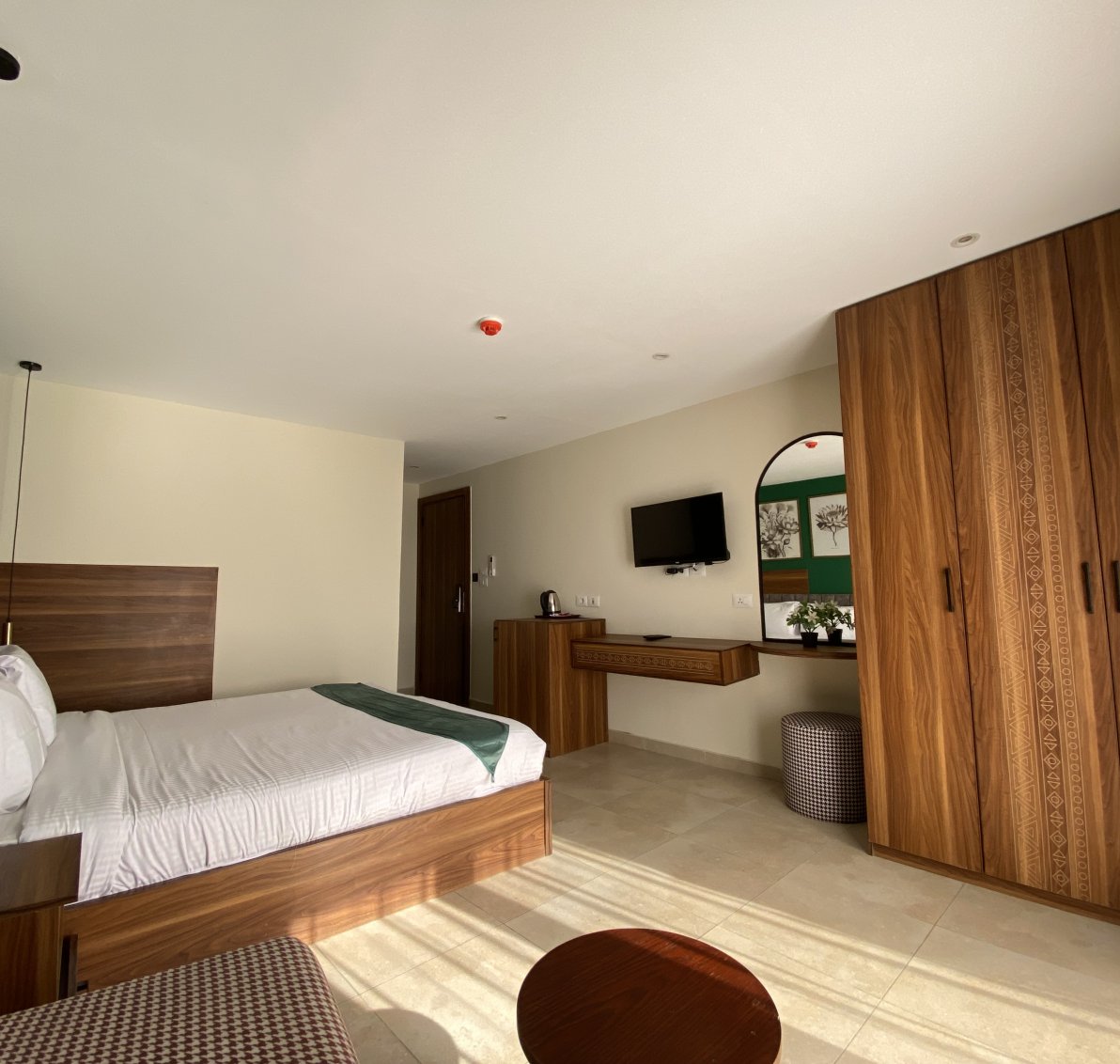 Royal Pyramid open View Room with Balcony - overlooking the Pyramids