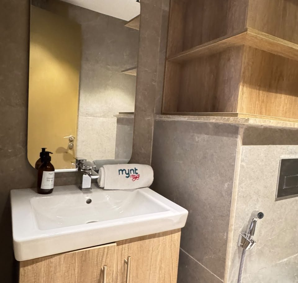 fully Furnished Studio for Rent in ZED West Sheikh Zayed