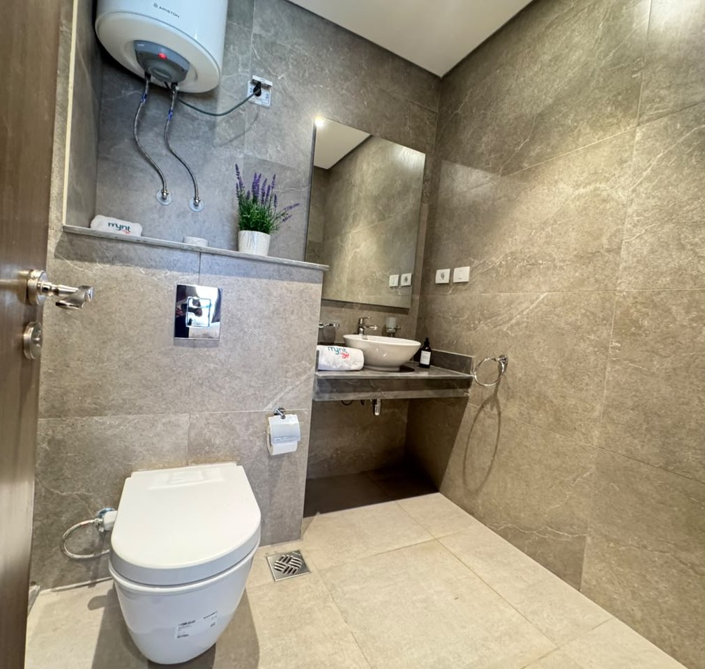 Fully Furnished Apartment for Rent in ZED West Sheikh Zayed