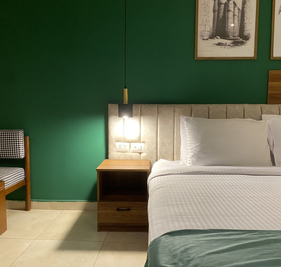 Luma Hotel – Deluxe King Room