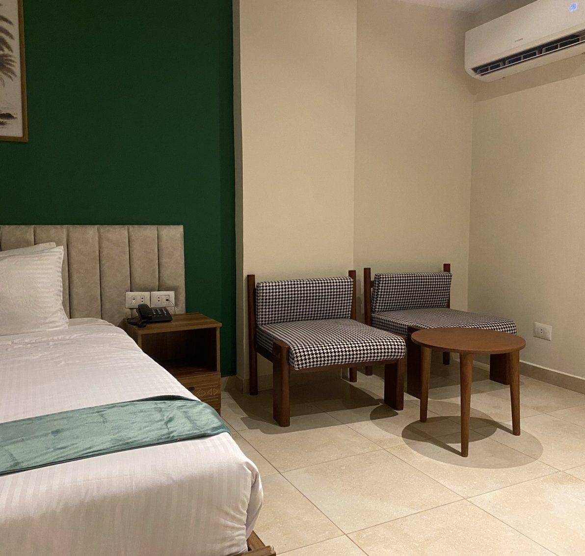 Luma Hotel – Superior King Room