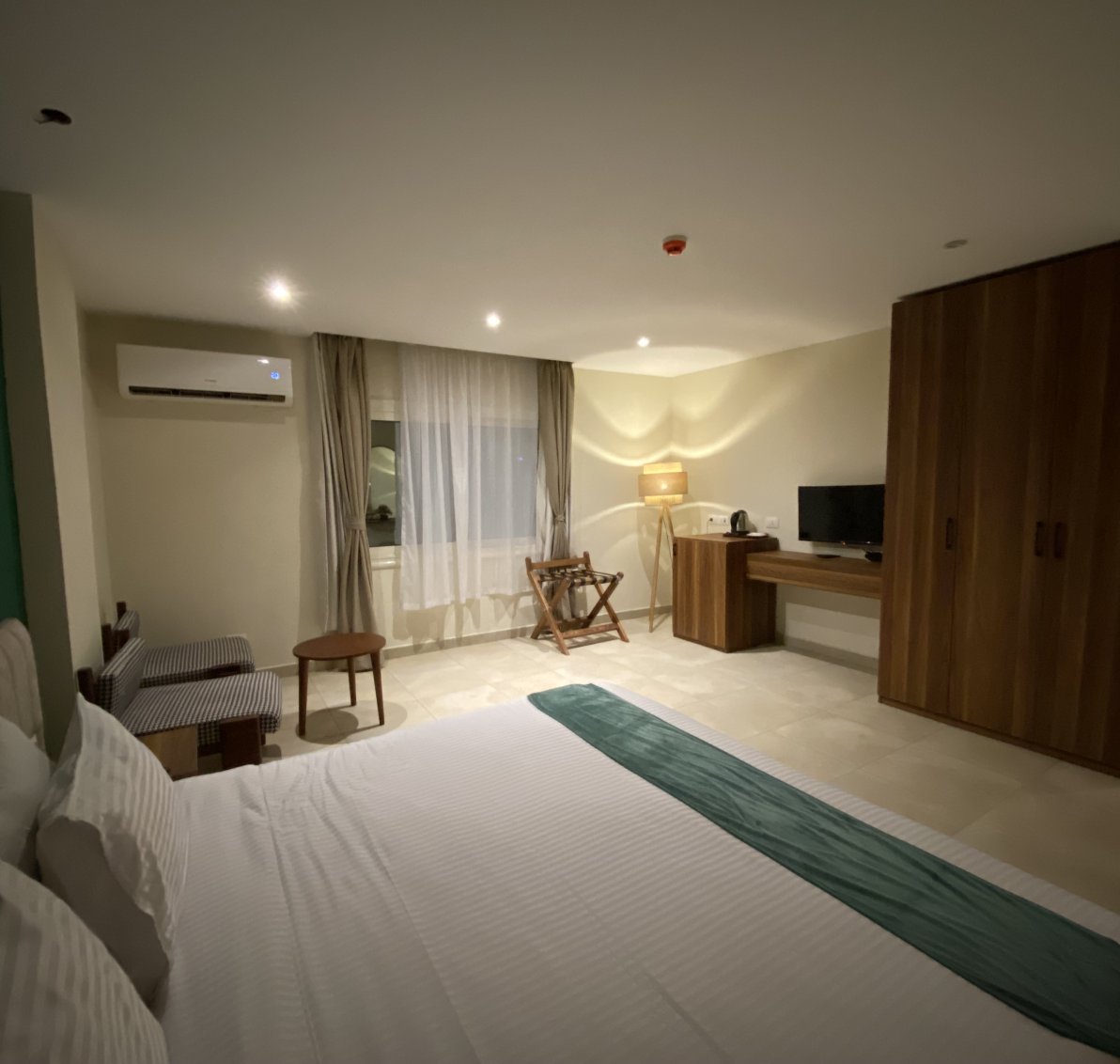 Luma Hotel – Superior King Room