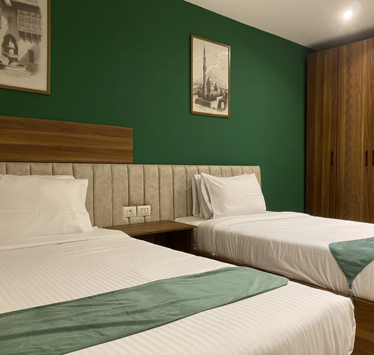 Luma Hotel – Cozy Twin Room with 2 Single Beds