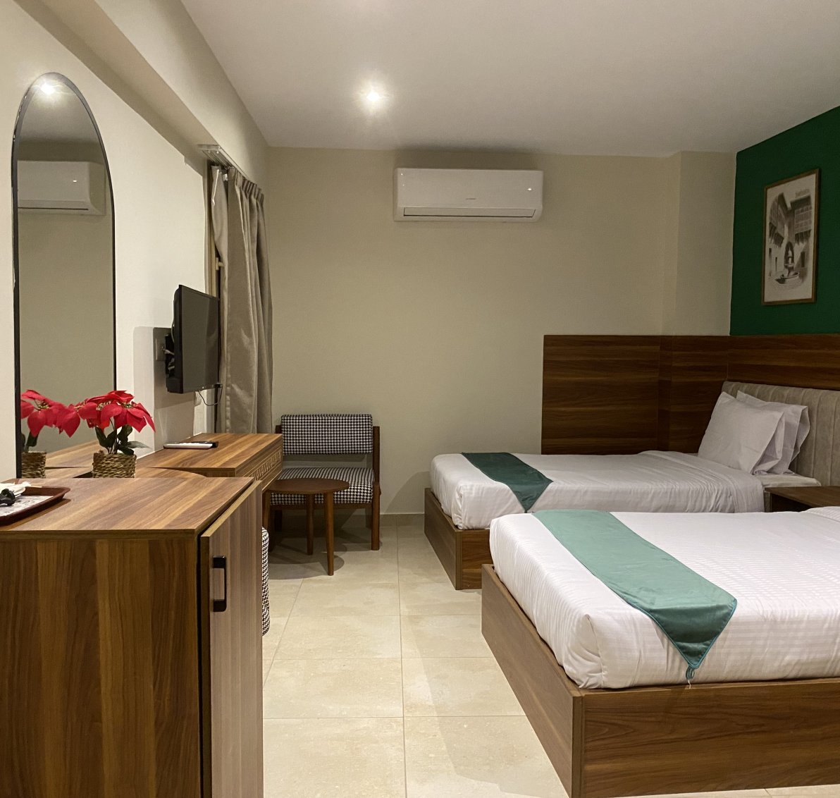 Luma Hotel – Cozy Twin Room with 2 Single Beds