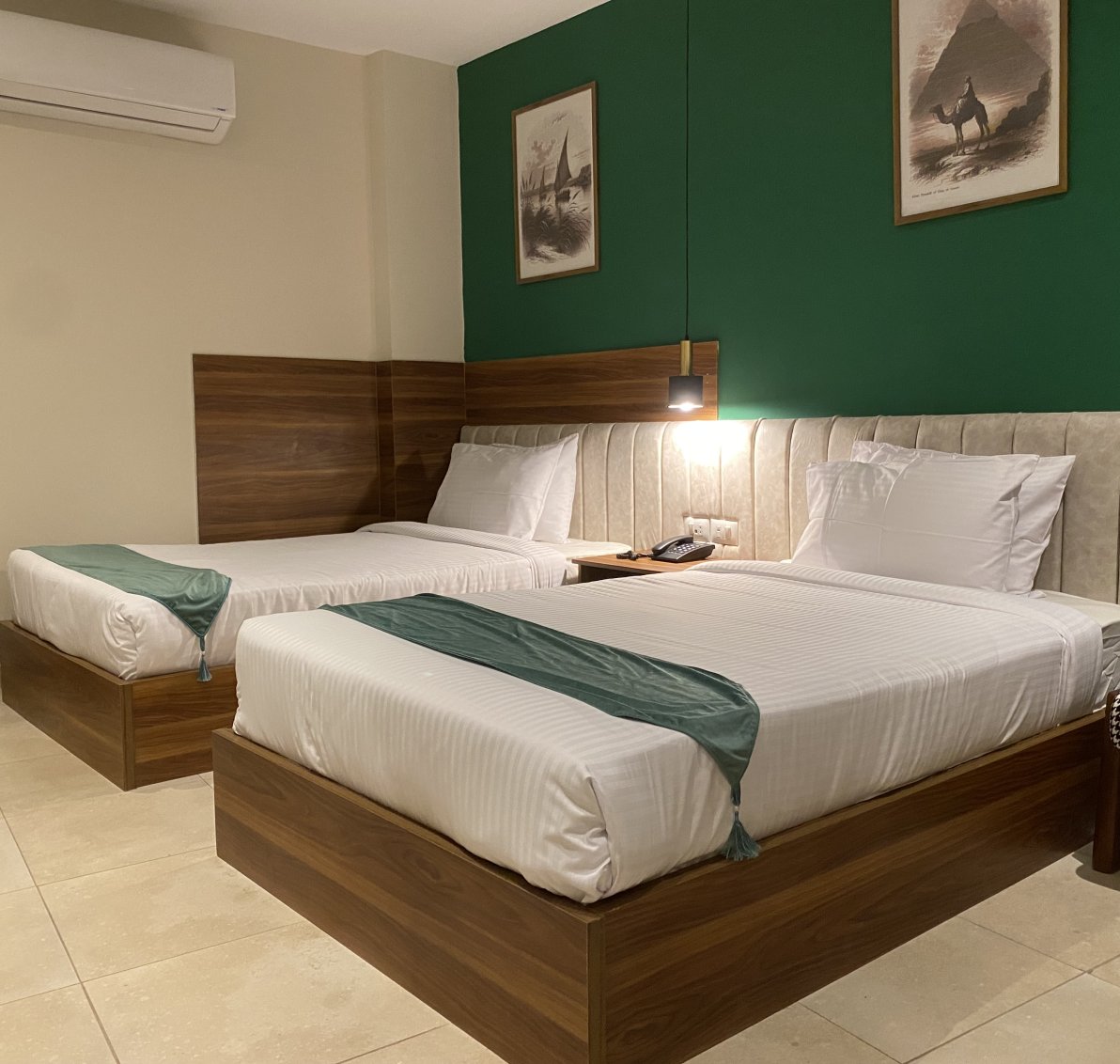 LUMA Double Retreat Modern Comfort