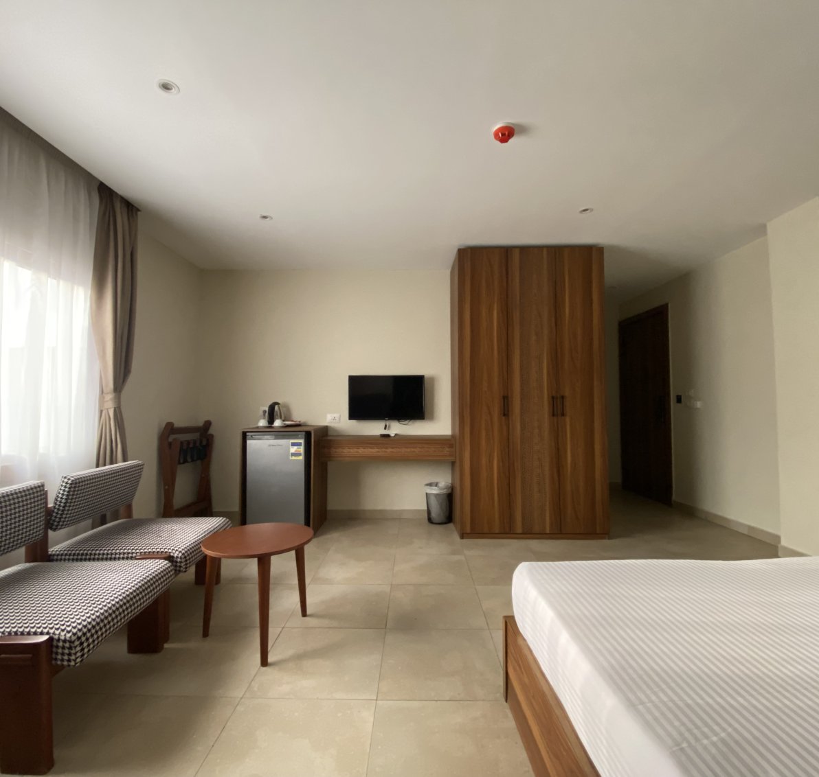 Luma Hotel – Twin Room with Pyramid View