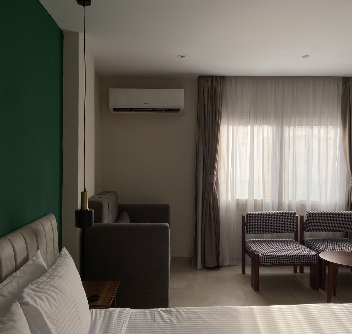 Luma Hotel – Twin Room with Pyramid View